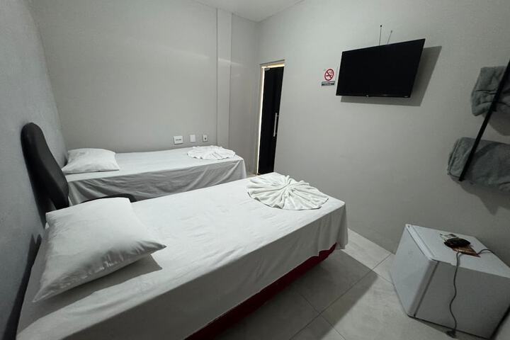 Room 18 of 38