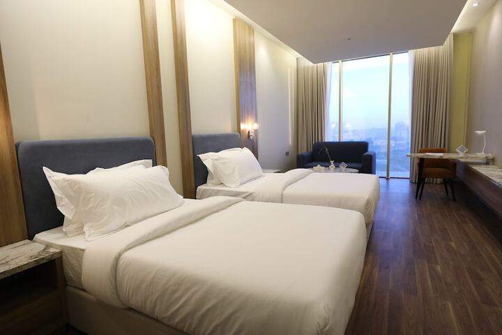 Room 4 of 51