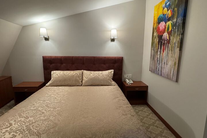 Room 46 of 94