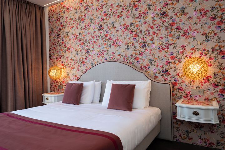 Room 45 of 145