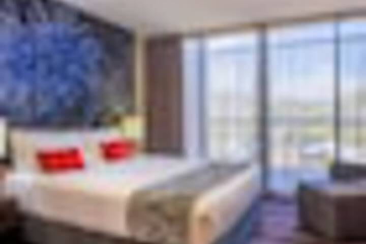 Room 56 of 237
