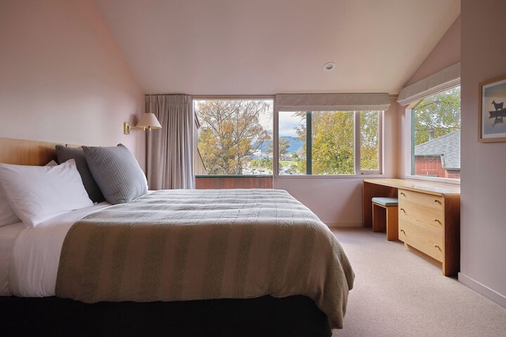 Room 20 of 98