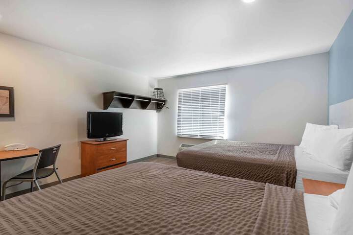 Room 16 of 30