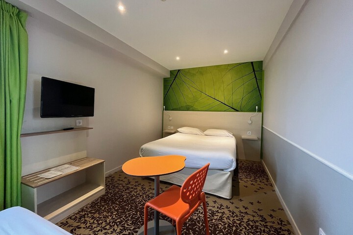 Room 14 of 78