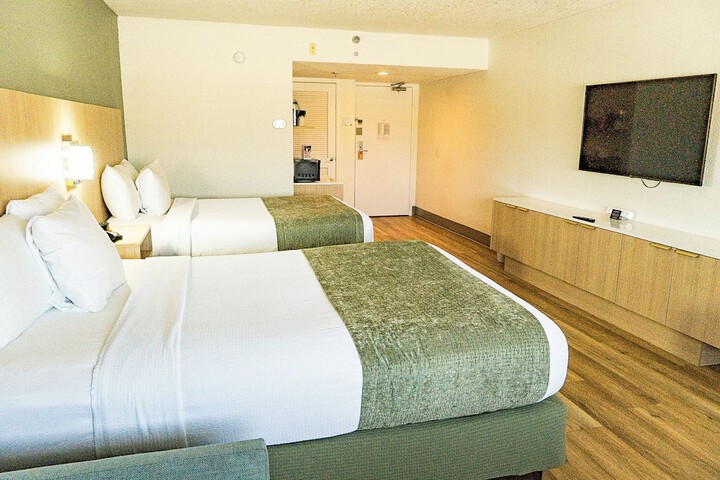 Room 54 of 201