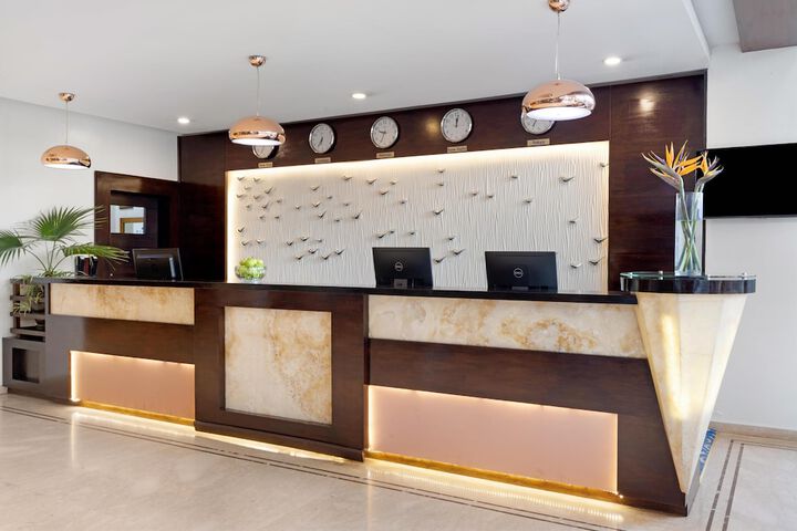 Hotel Interior 4 of 191