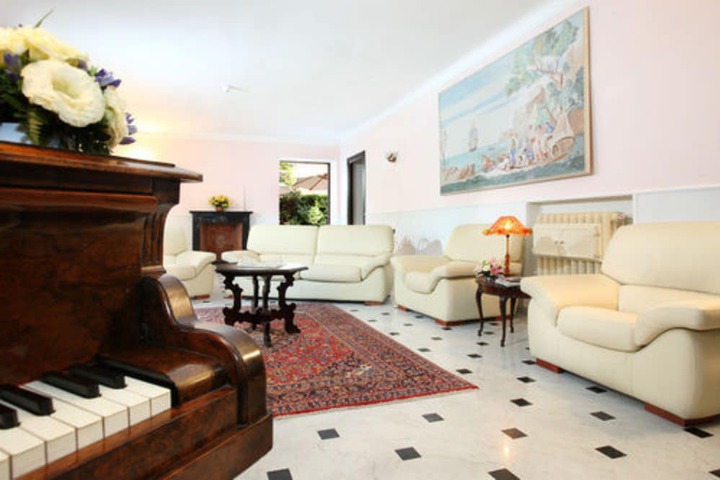 Hotel Interior 2 of 155