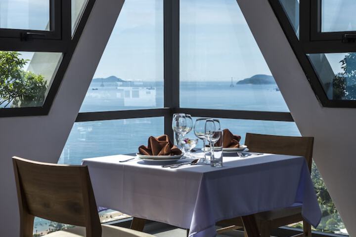 Dining 49 of 67