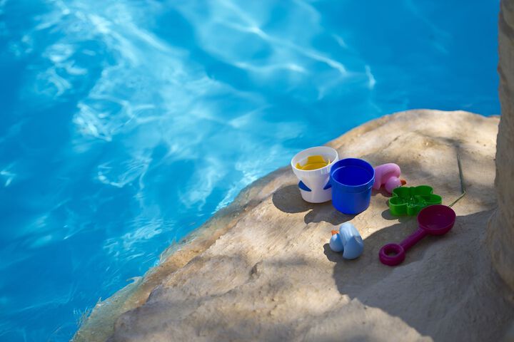 Pool 72 of 168