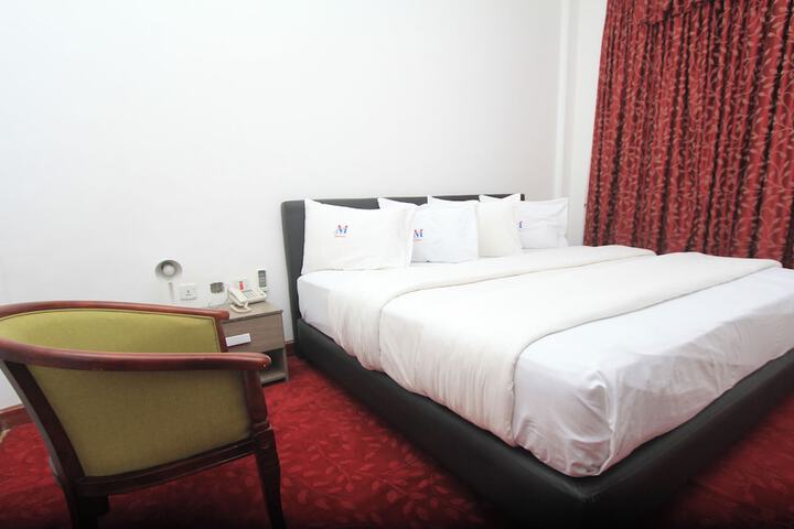 Room 21 of 62