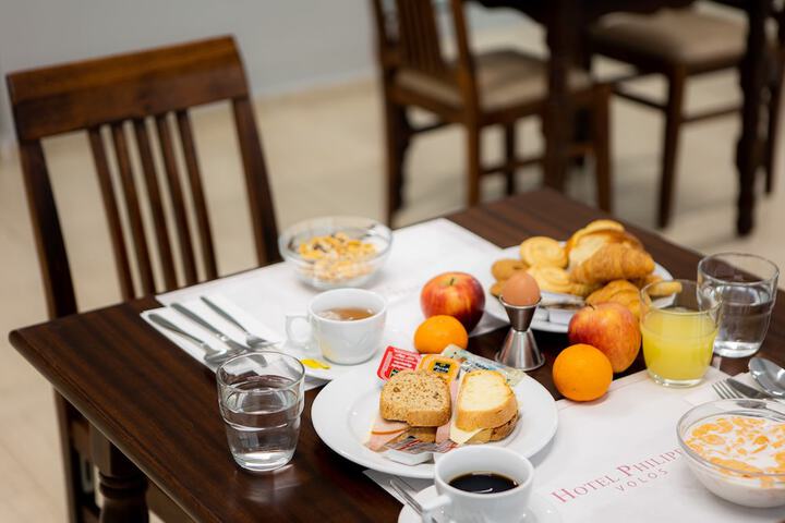 Breakfast/Coffee Service 63 of 75