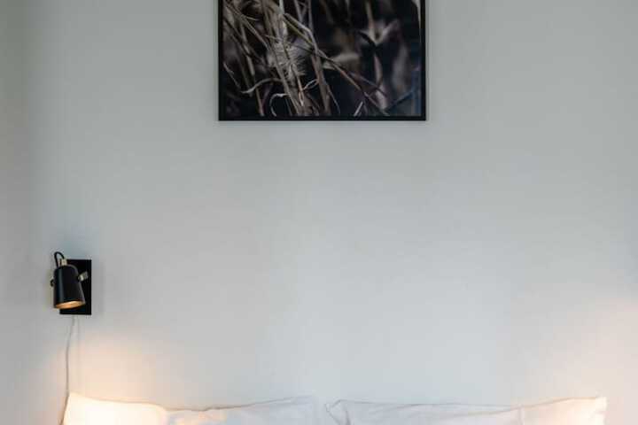 Room 3 of 37