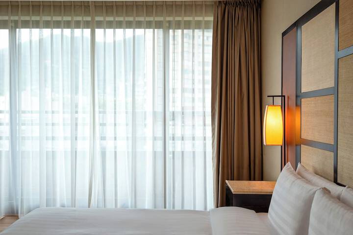 Room 26 of 62