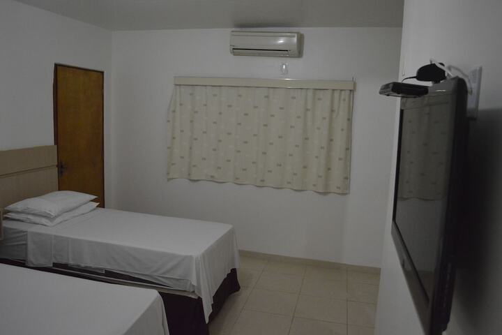 Room 25 of 57