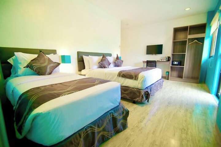 Room 20 of 34