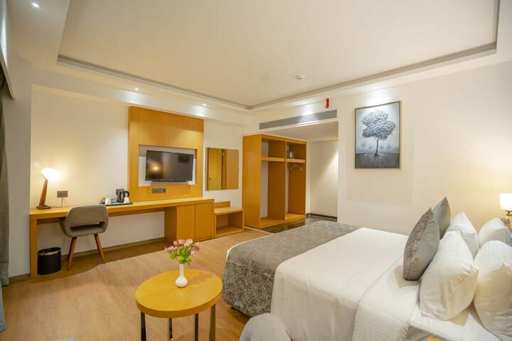 Room 9 of 71