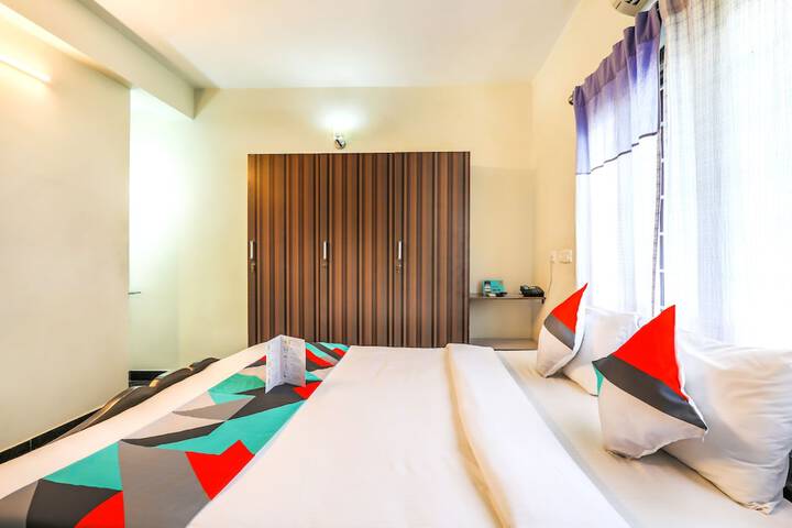 Room 8 of 18