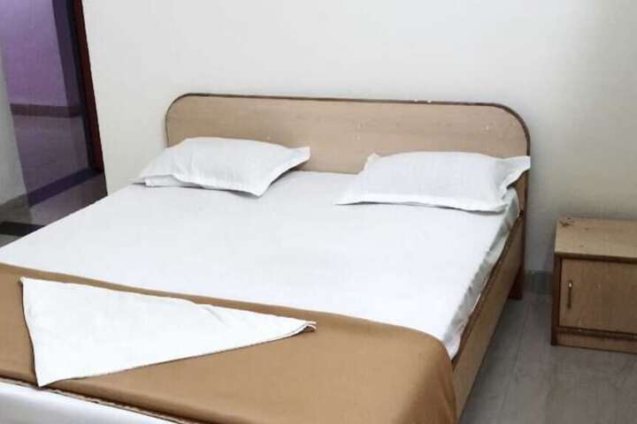 Room 3 of 12