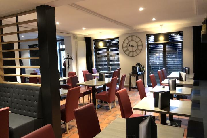 Dining Photos