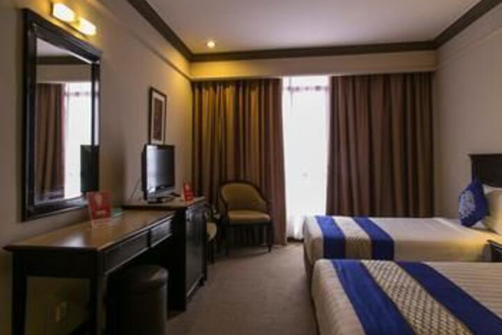 Room 16 of 25