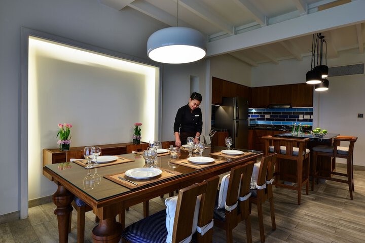 Dining Photos