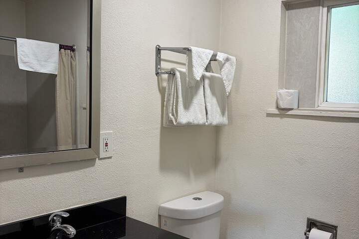 Room 12 of 20