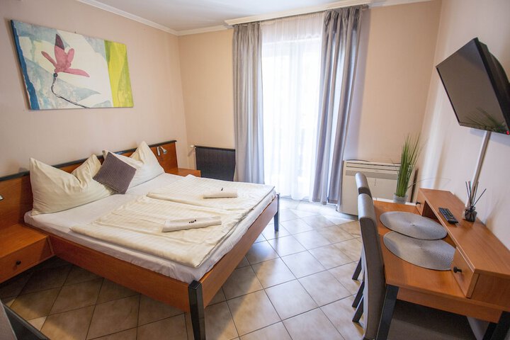 Room 20 of 40
