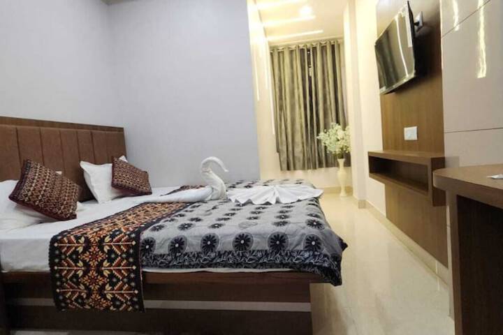 Room 16 of 35