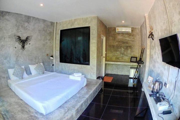 Room 6 of 21