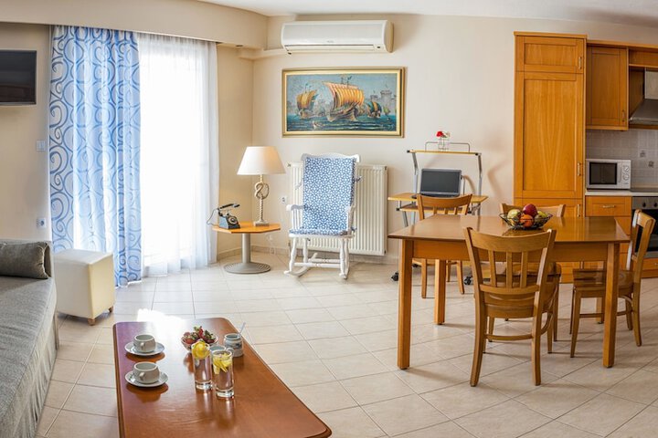 Room 80 of 292