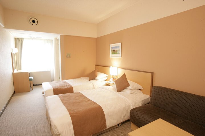 Room 5 of 21