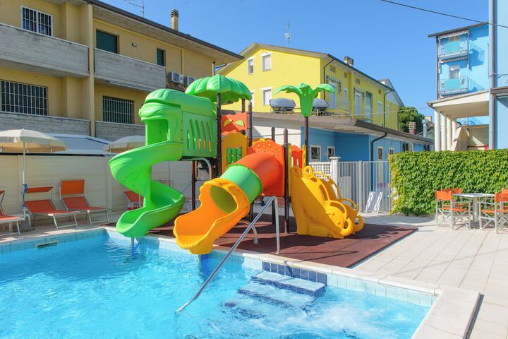 Pool 36 of 94