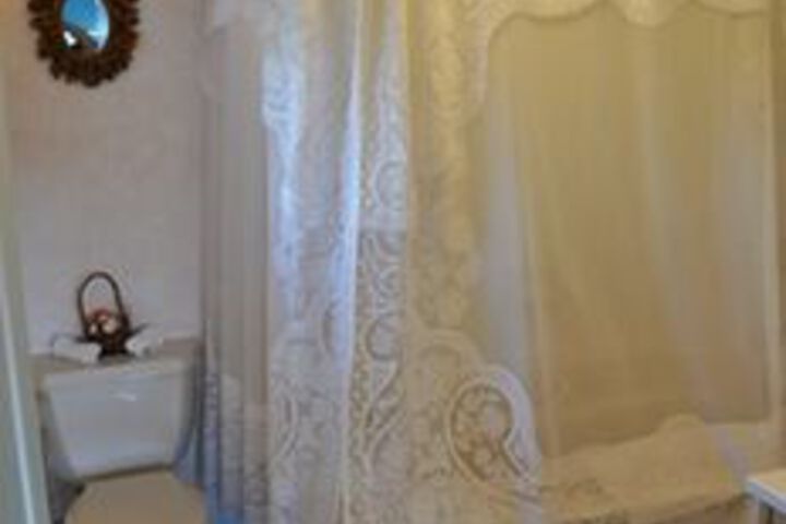 Room 9 of 44