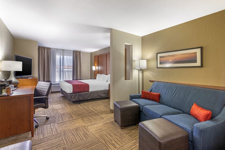 Suite 2 Queen Beds (4 of 14)