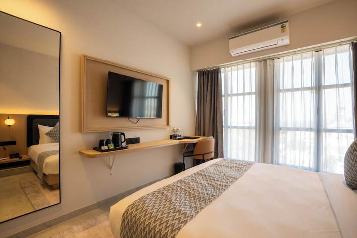 Room 84 of 90