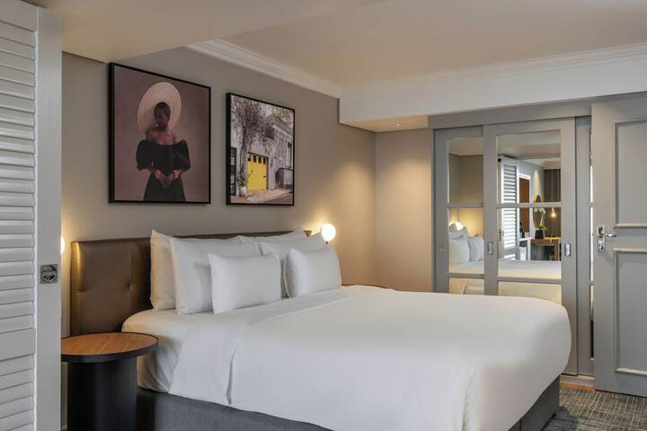 Room 34 of 229