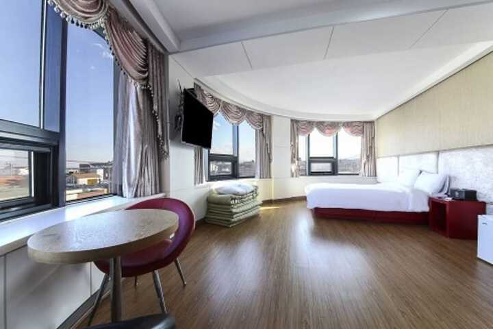 Room 55 of 88