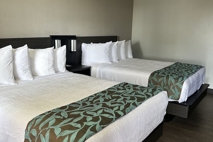 Room 20 of 38