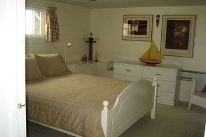 Room 5 of 17