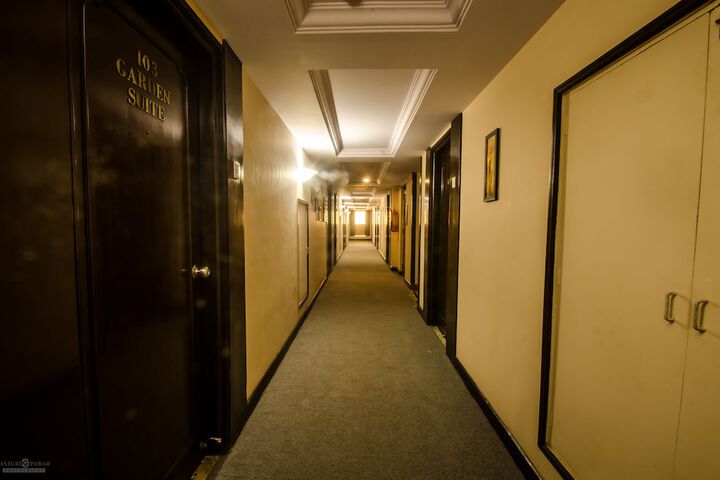 Ballroom/Hall 49 of 54