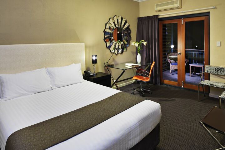 Room 16 of 46