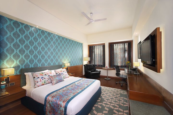 Room 14 of 53
