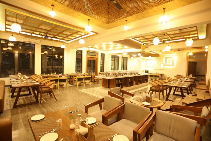 Dining 49 of 117