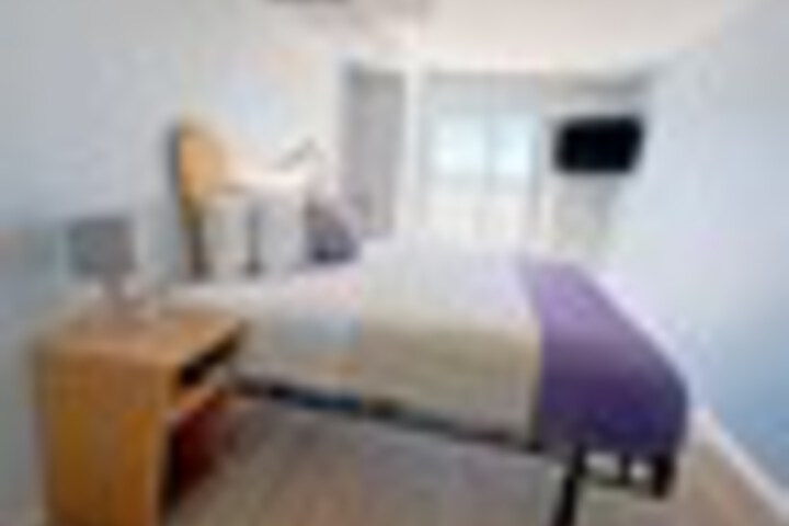 Room 77 of 258