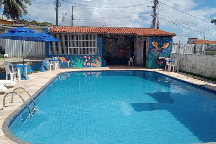 Pool 5 of 10