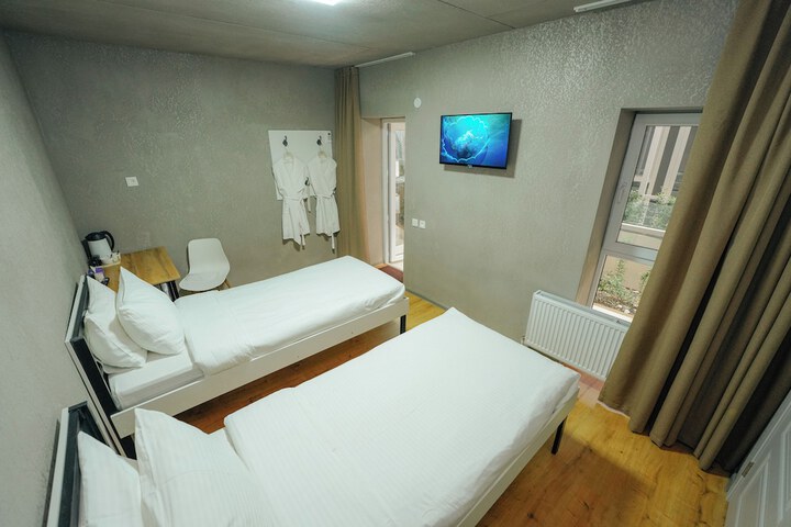 Room 7 of 22