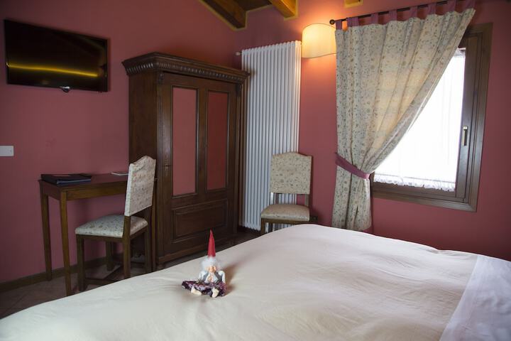Room 13 of 72