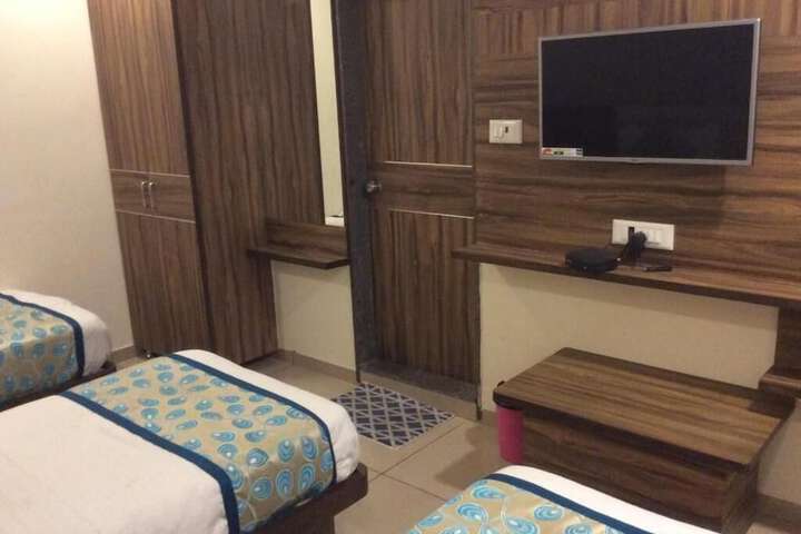 Room 2 of 14