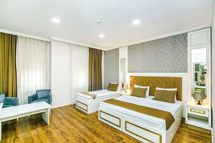 Room 13 of 53