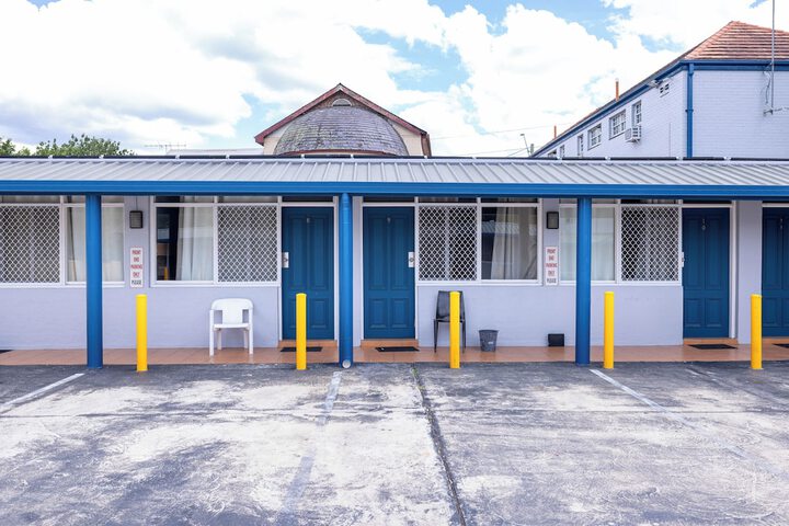 General 10 of 16